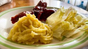 Recetas de puré de manzana para acompañar carnes con Thermomix: deliciosas opciones para tus platos principales pure-de-manzana-para-acompanar-carnes-thermomix
